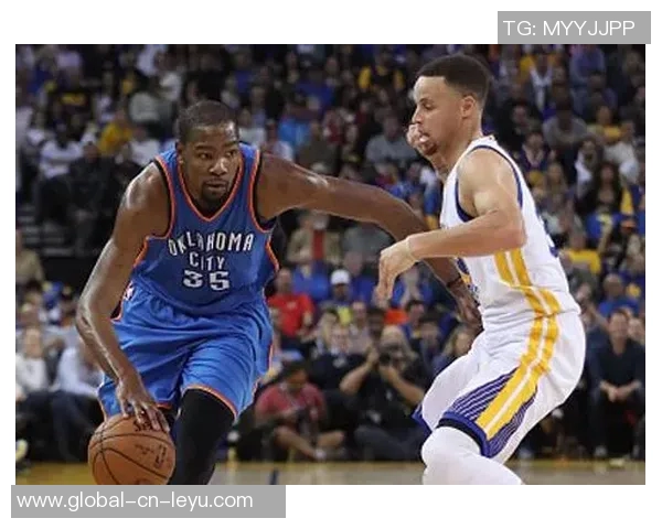 雷霆与勇士历史交锋战绩分析及胜负趋势探讨